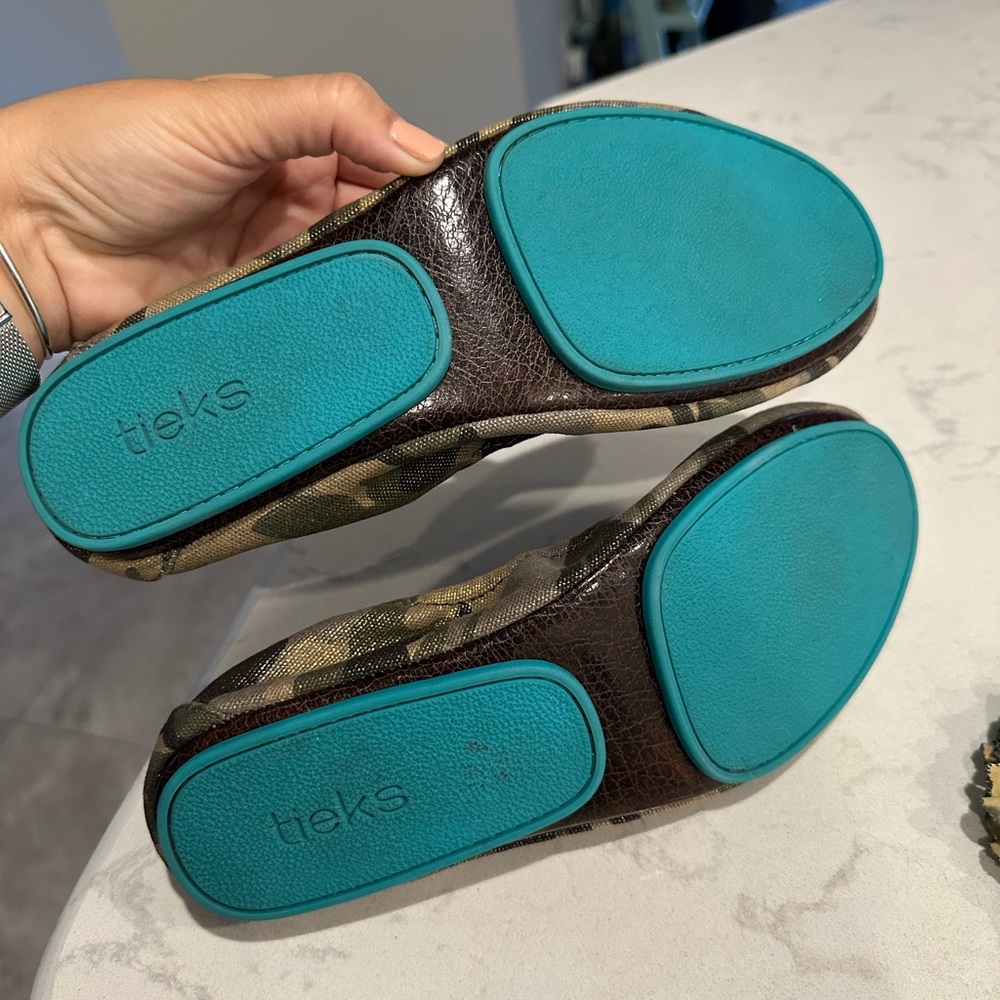 Tieks Calouflage Flats - Picture 5 of 7